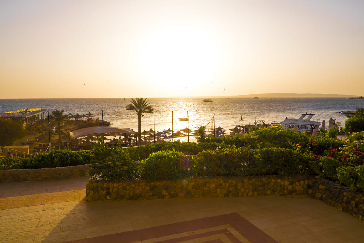 beach resort hurghada red sea egypt 2022 03 07 23 52 33 utc