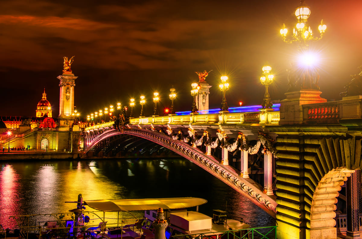 bridge in paris 2021 08 31 12 54 05 utc