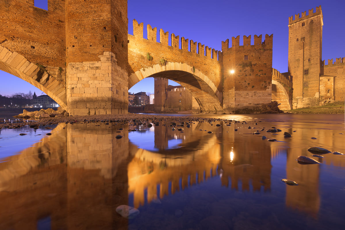 castelvecchio bridge over the adige river in veron 2022 04 13 18 43 16 utc