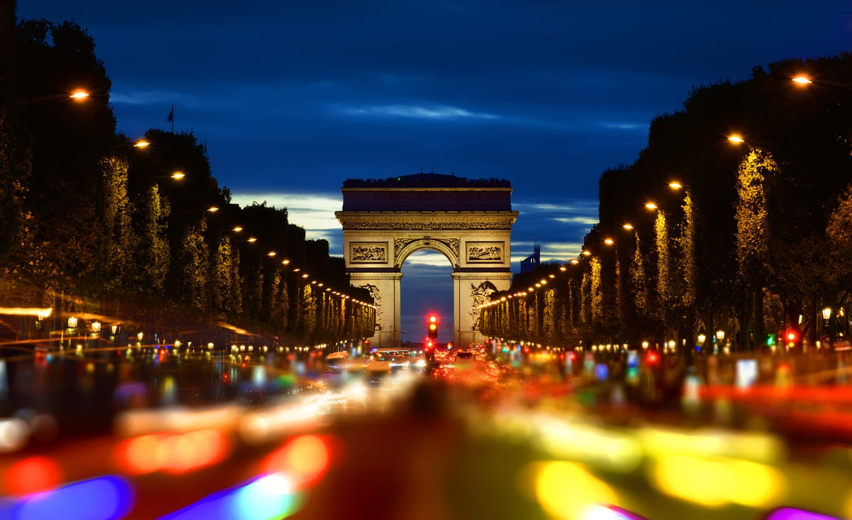 champs elysee in evening 2022 02 02 05 07 12 utc