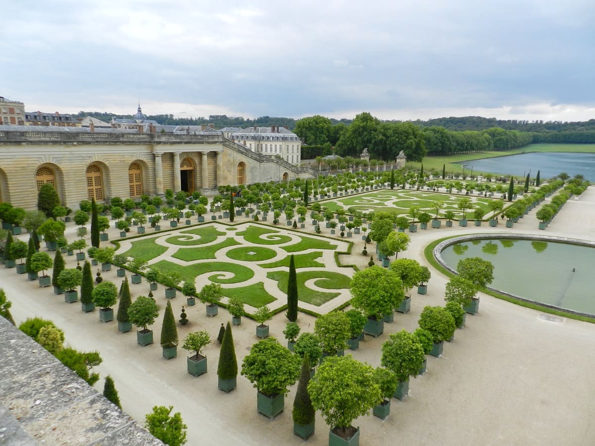 gardens at versailles palace france 2022 11 01 07 46 43 utc