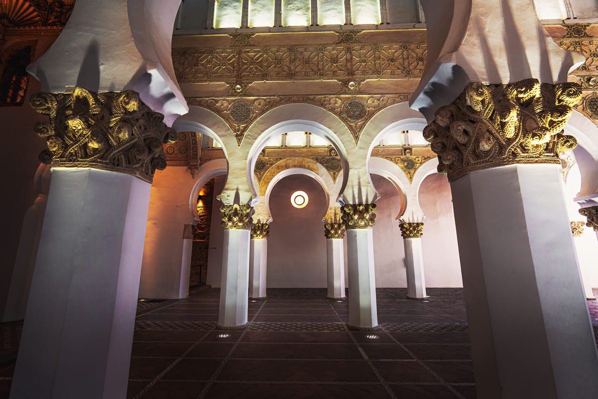 interior of santa maria la blanca synagogue tole 2022 03 13 01 27 24 utc11