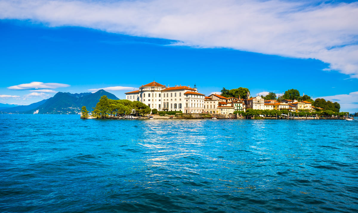 isola bella island in maggiore lake borromean isl 2021 08 26 22 33 05 utc