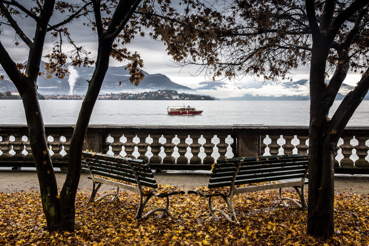 lake maggiore piedmont lombardy italy 2022 03 08 00 22 55 utc