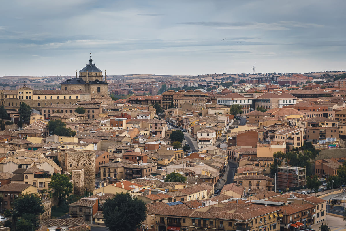 medieval city of toledo in the center of spain ro 2022 01 19 18 56 56 utc