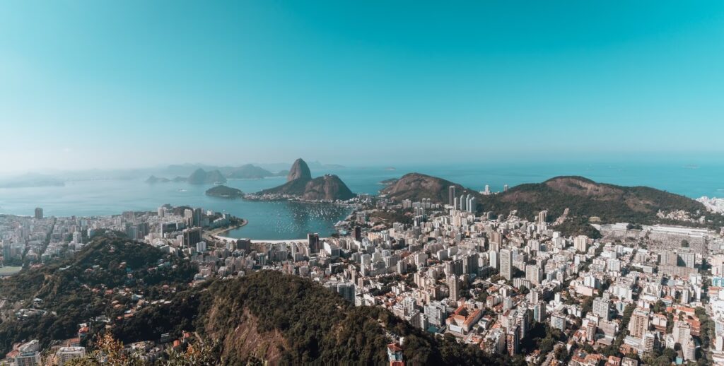 paisaje rio janeiro rodeado mar cielo azul brasil 181624 14153