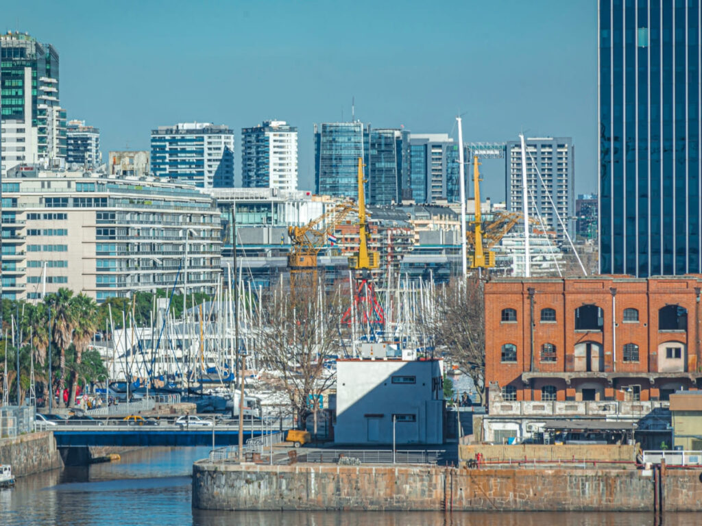 puerto buenos aires argentina