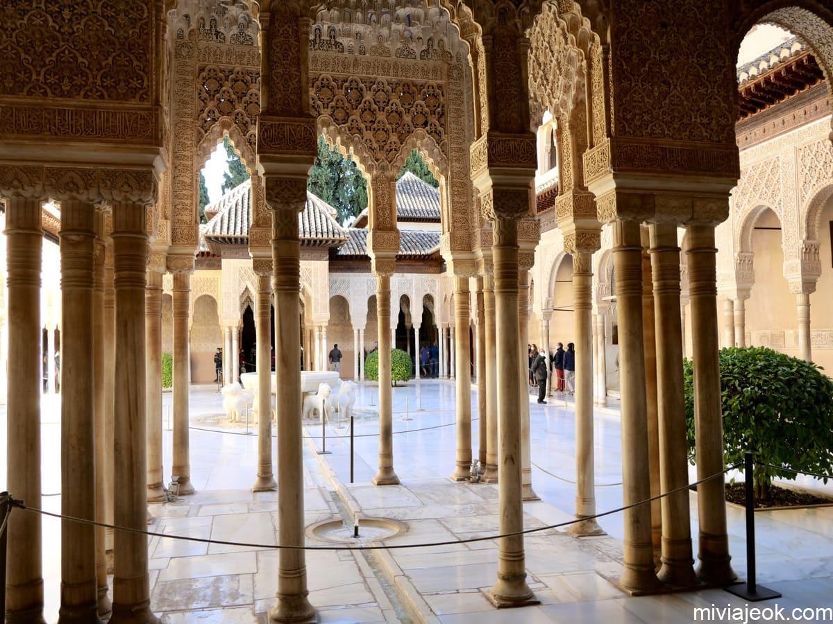 alhambra granada spain 2022 11 11 07 06 49 utc