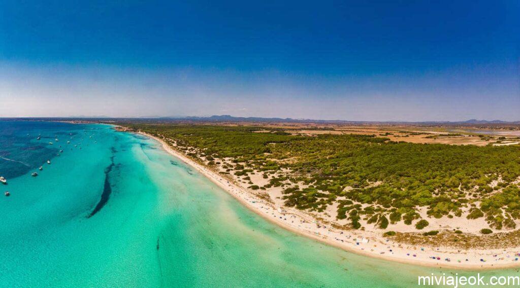 majorca es trenc ses arenes beach in balearic isla 2021 12 09 13 59 40 utc