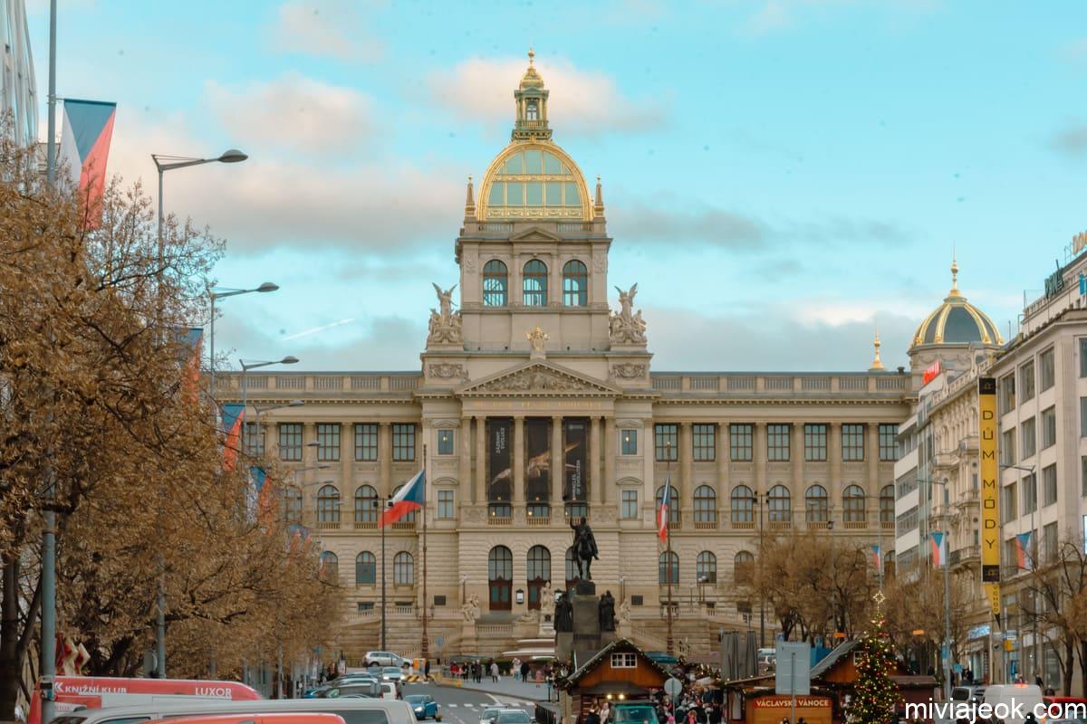 wenceslas square in prague czech republic during 2022 11 01 07 04 01 utc